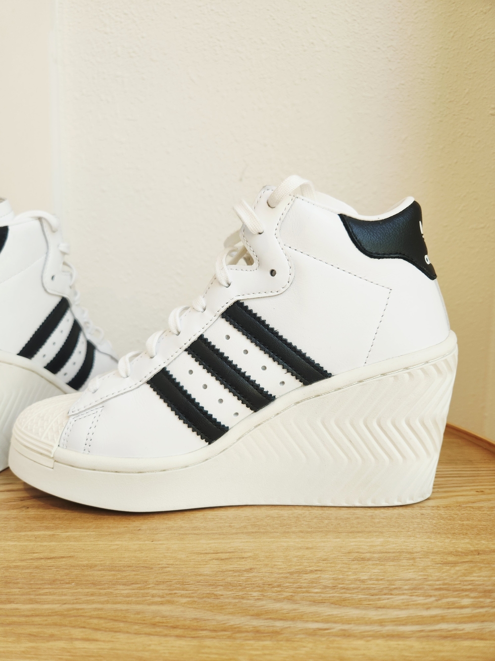 RARE Size 6 adidas Superstar Ellure Shoe Sneaker FW0102 Wedge Heel 2.25" NWOT - Picture 4 of 13